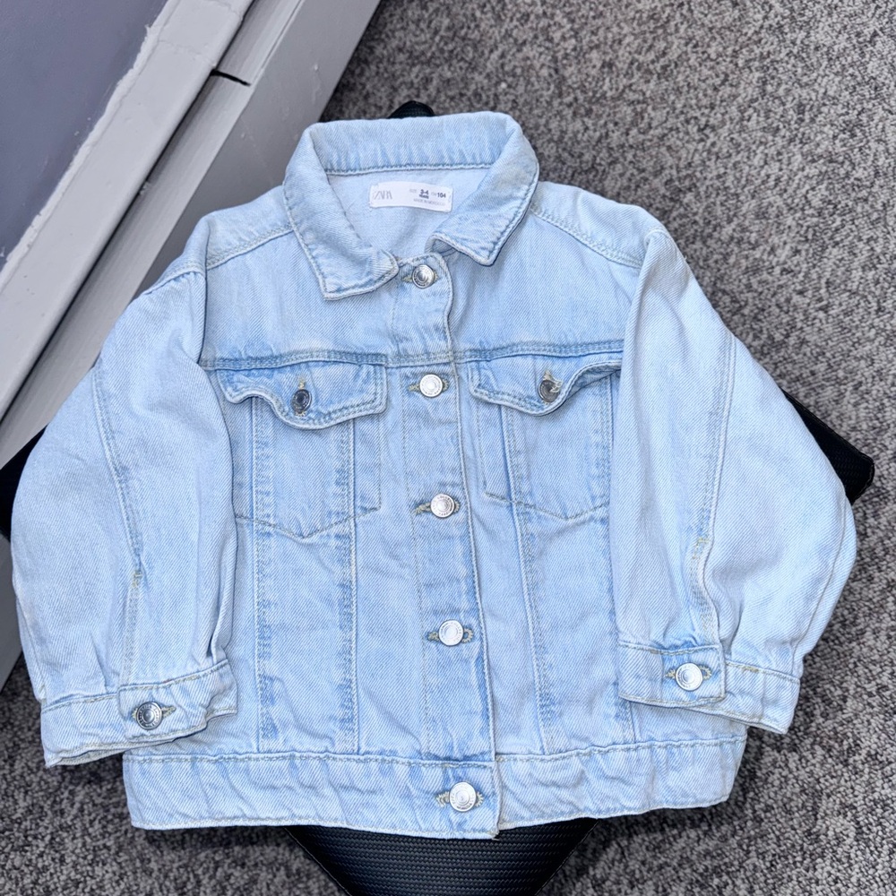 ZARA denim jacket for little girl Sz 3-4